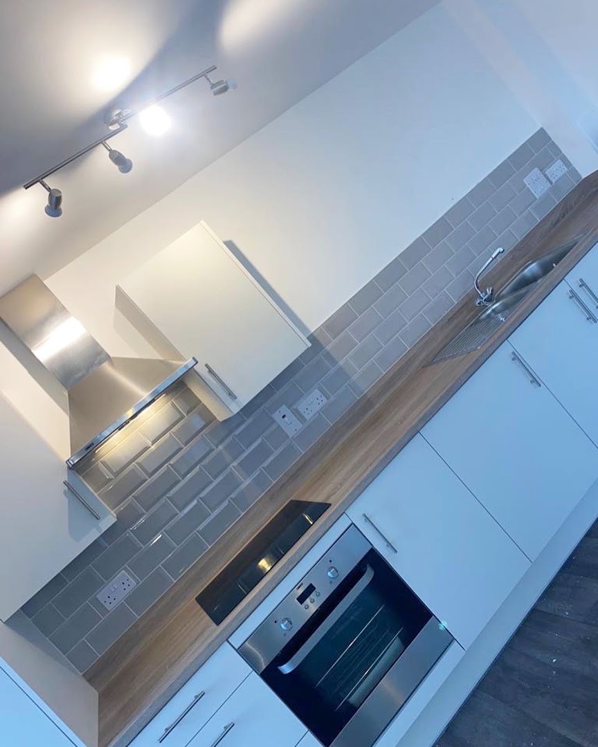 CRM Tiling Kent — Photos 11